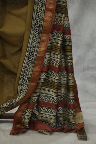 Olive HBP Cotton Silk Saree With Maheshwari Border - SROCSS857