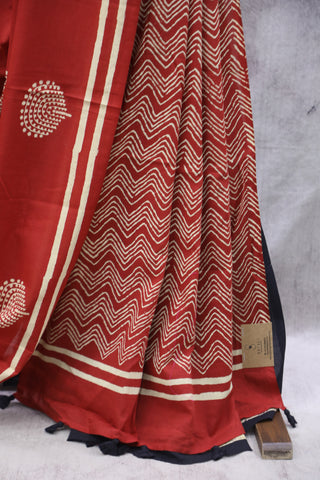 Red HBP Cotton Saree with Contrast Blouse -SRRCS1209