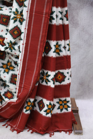 White Red Green Pochampalli Cotton Ikat SRWGRPCIS58EX