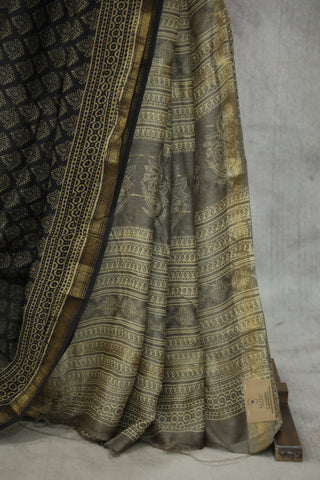 Black HBP Cotton Silk Saree With Maheshwari Border - SRBCSS911