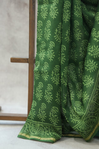 Green HBP Cotton Silk Saree With Chanderi Border - SRGCSS780