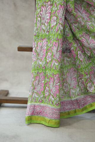 Green HBP Cotton Silk Saree With Chanderi Border - SRGCSS787