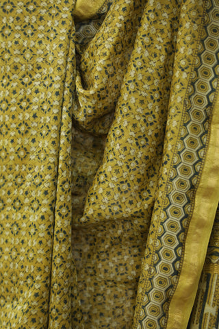 Yellow HBP Cotton Silk Saree With Maheshewari Border - SRYCSS919