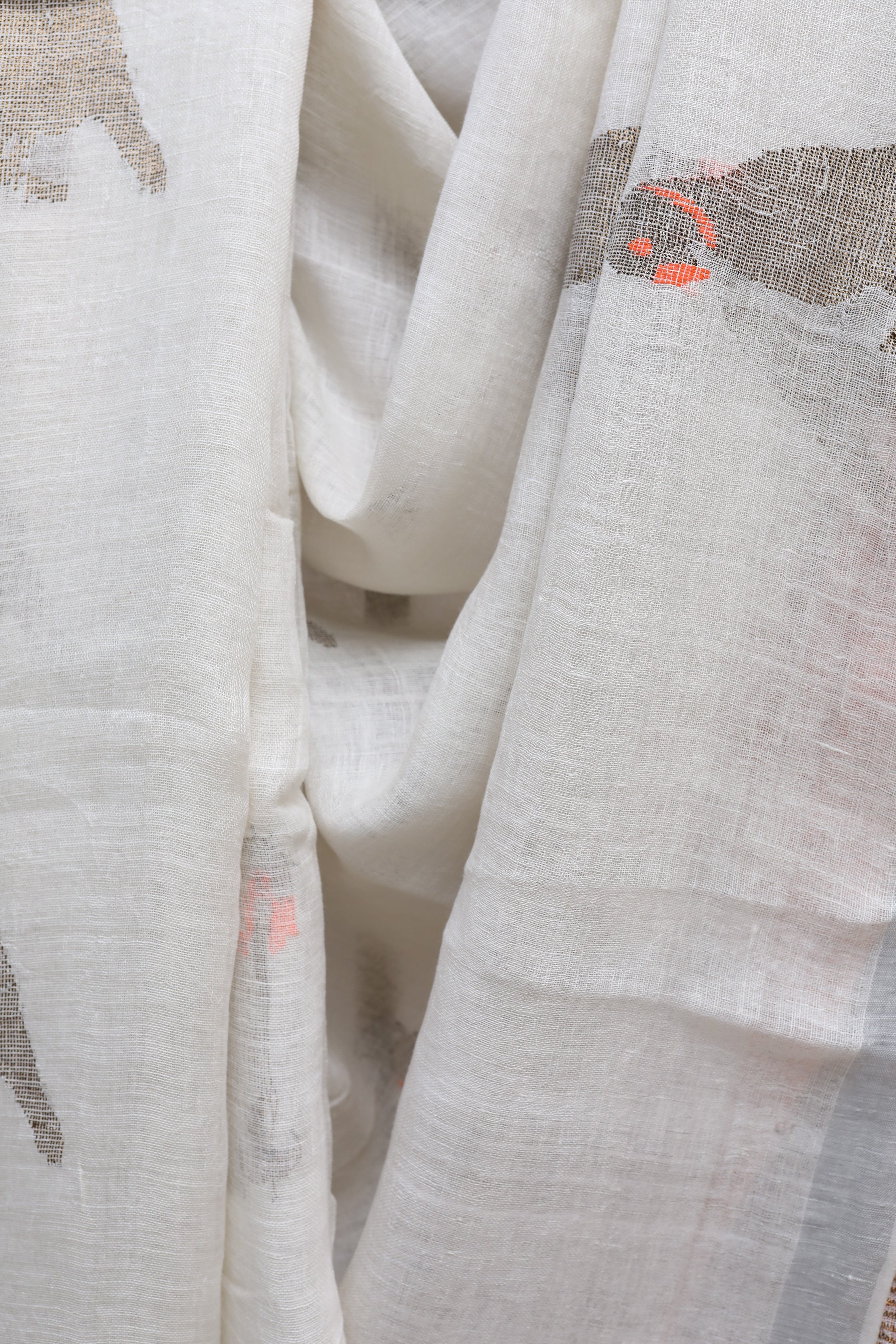 White Parrot Design Linen Jamdani Saree - SRWLJS212