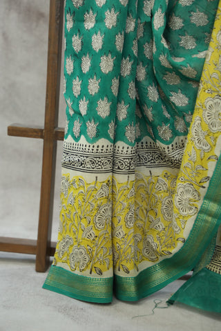 Green HBP Cotton Silk Saree With Maheshwari Border - SRGCSS807