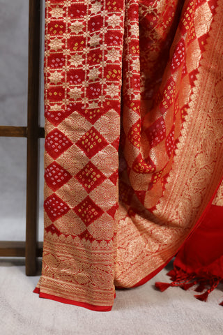 Red Bandhani Georgette Banarasi Silk Saree - SRRBGBSS418