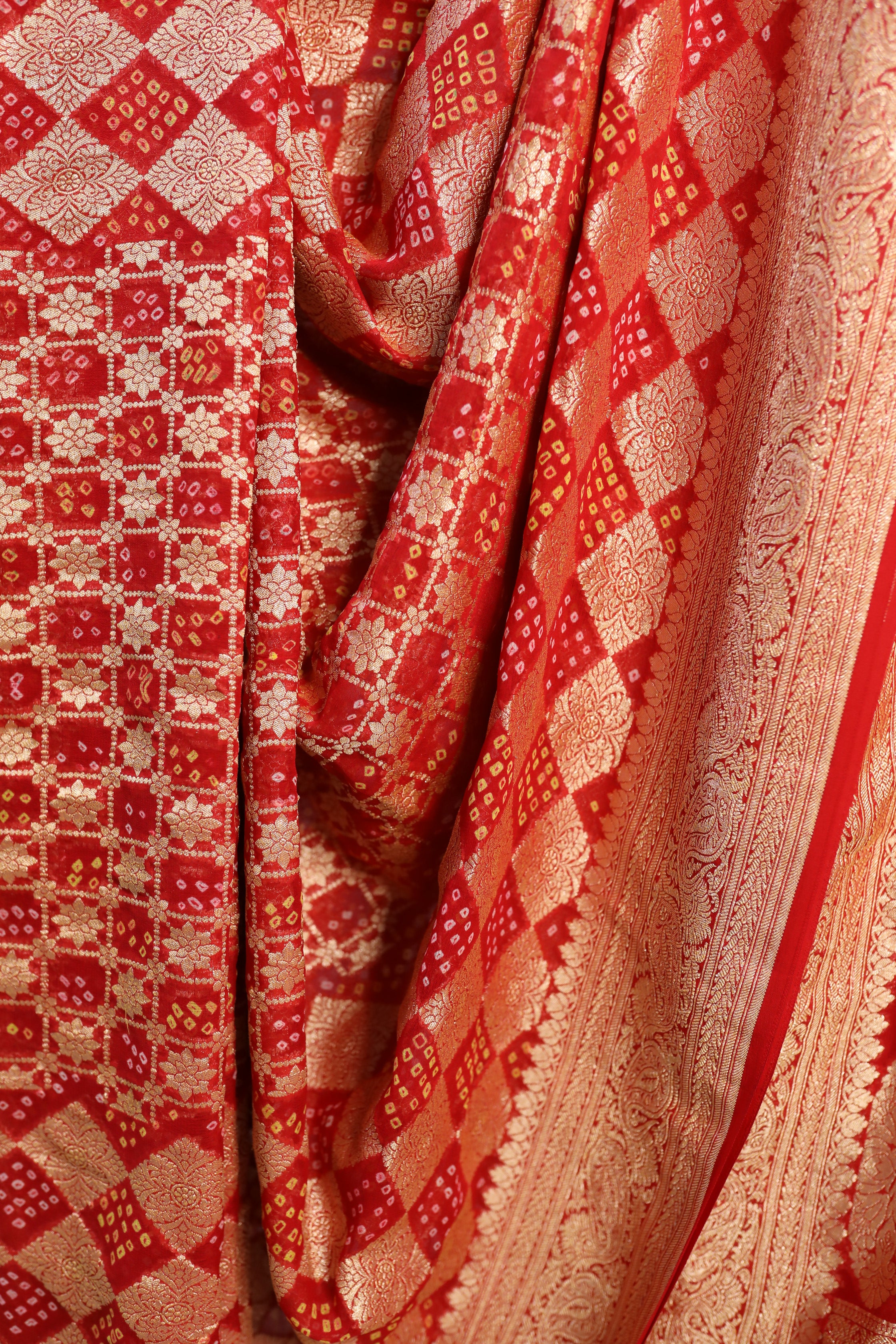 Red Bandhani Georgette Banarasi Silk Saree - SRRBGBSS418