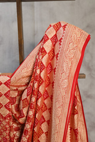 Red Bandhani Georgette Banarasi Silk Saree - SRRBGBSS418