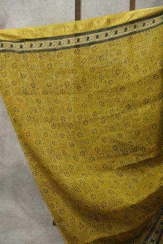 Yellow HBP Cotton Silk Saree With Maheshwari Border - SRYCSS829