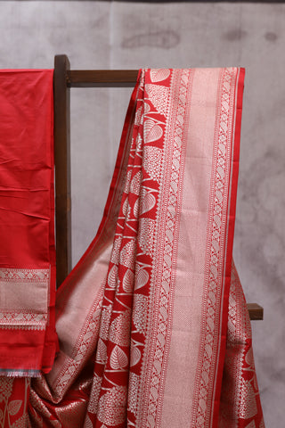 Red Banarasi Silk Saree-SRRBSS443