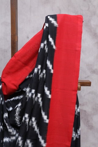 Black Pochampalli Cotton Ikat Saree-SRBPCIS162