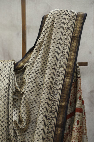 Cream HBP Cotton Silk Saree With Maheshwari Border - SRCCSS830