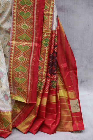 White Rajkot Patola Silk Saree-SRWRPSS46EX