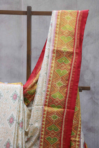 White Rajkot Patola Silk Saree-SRWRPSS46EX