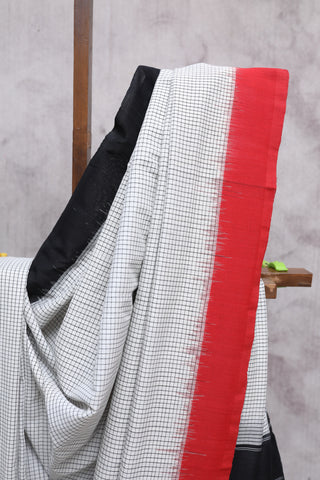 White Pochampalli Cotton Ikat Saree-SRWPCIS200