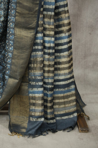 Grey HBP Tussar Silk Saree - SRGTSS725