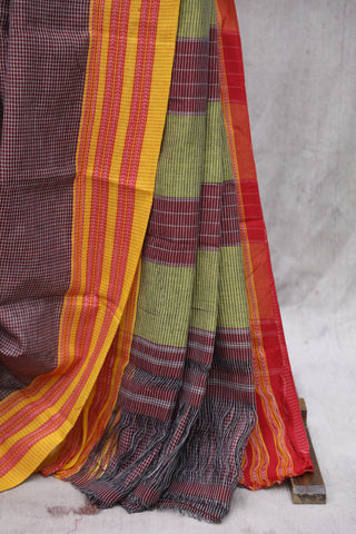 Maroon Small Checks Cotton Patteda Anchu Saree With Red-Yellow Gomi Border