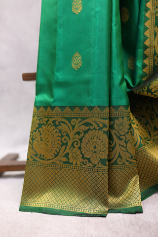 Green Gadwal Silk Saree - SRGGSS293