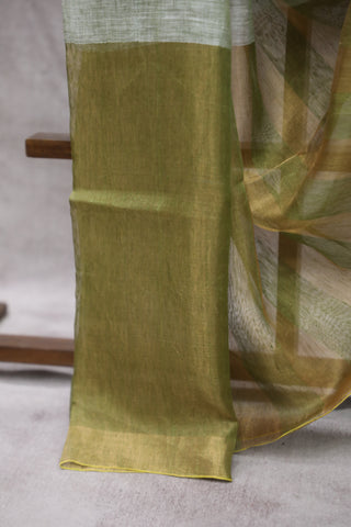 Green Plain Linen Saree With White Tassels-SRGPLS167