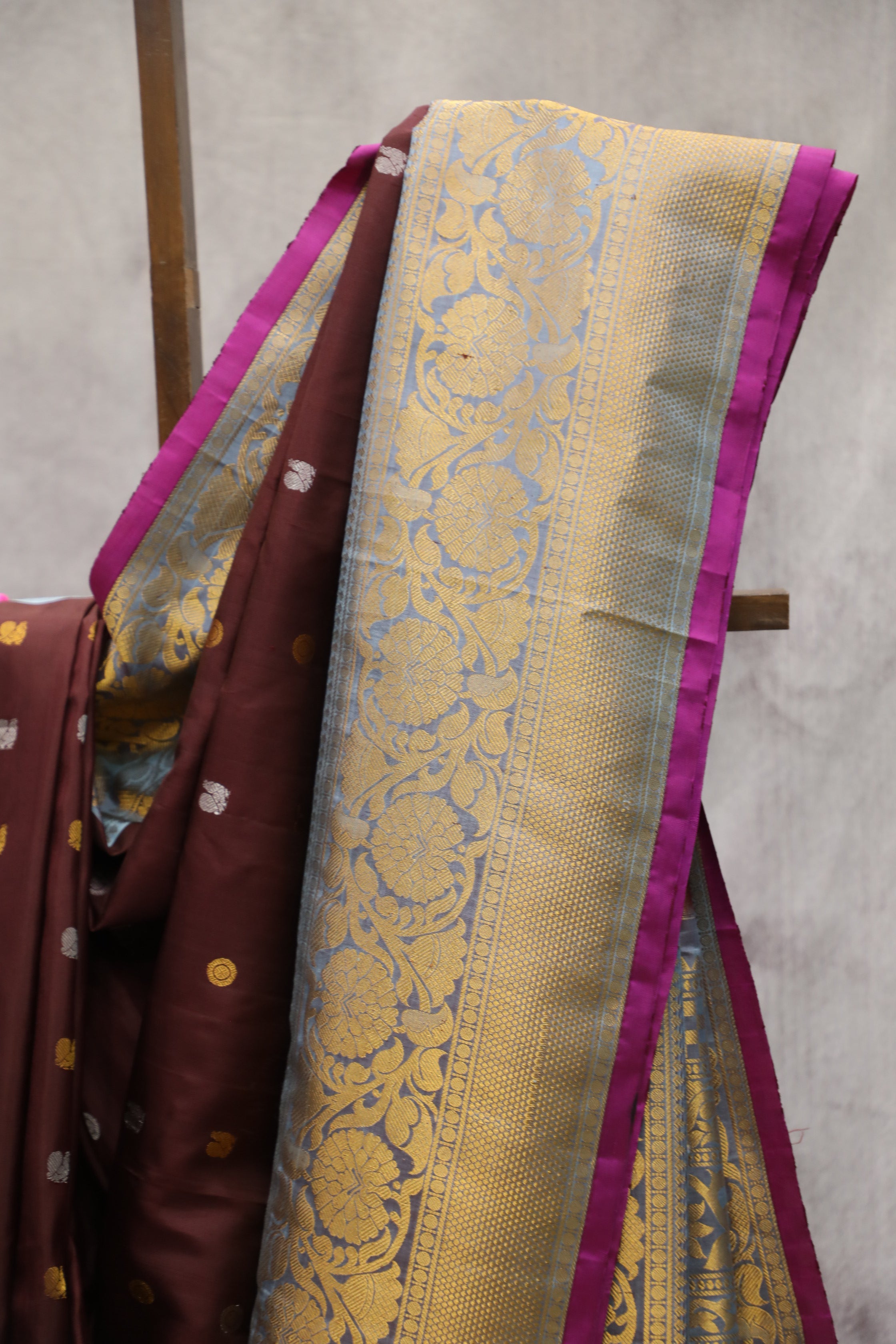 Brown Gadwal Silk Saree - SRBGSS289