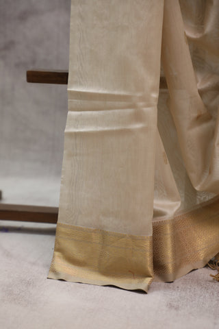 Beige Silk Maheshwari Saree - SRBSMS243