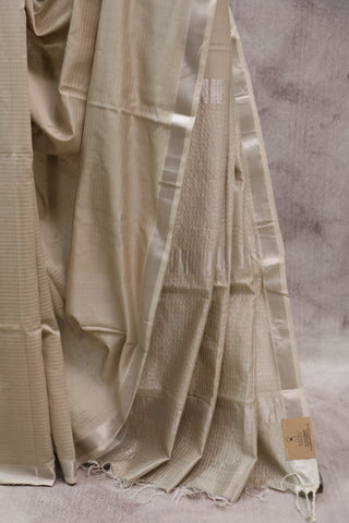 Cream Silk Maheshwari Saree - SRCSMS289