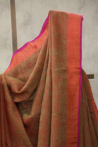 Two Tone Red Plain Linen Saree With Pink Tassels-SRTTRPLS195