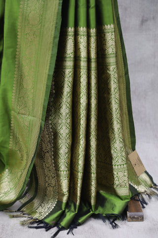 Green Banarasi Silk Saree-SRGBSS544