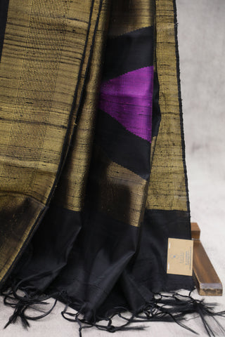 Black Raw Silk Saree - SRBRSS561