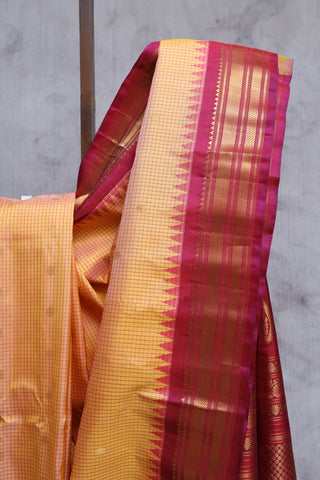 Light Orange Gadwal Silk Saree - SRLOGSS267