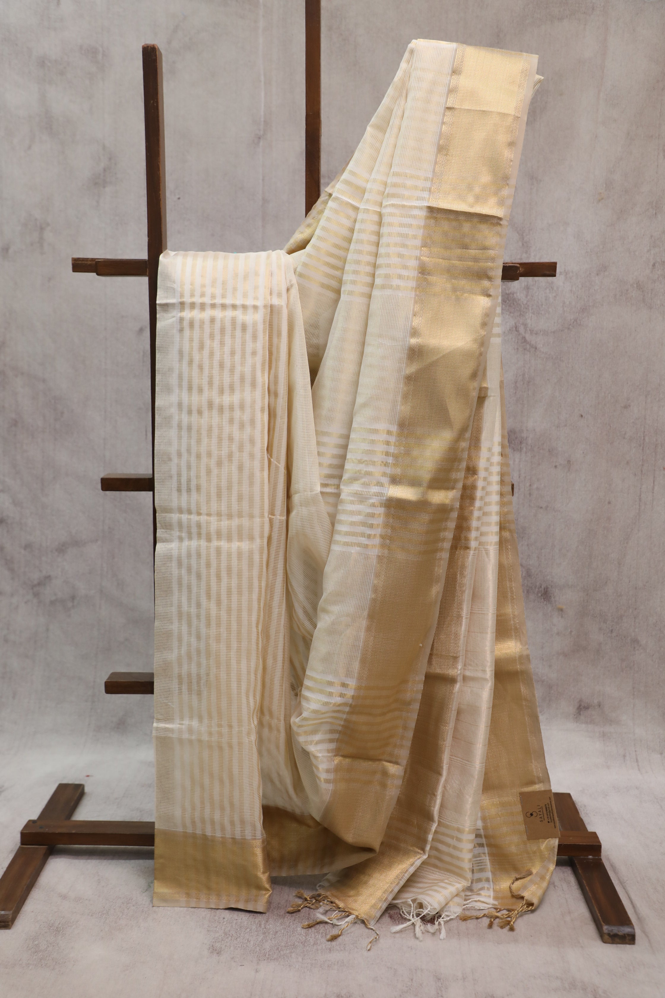 Cream Maheshwari Saree - SRCMS203