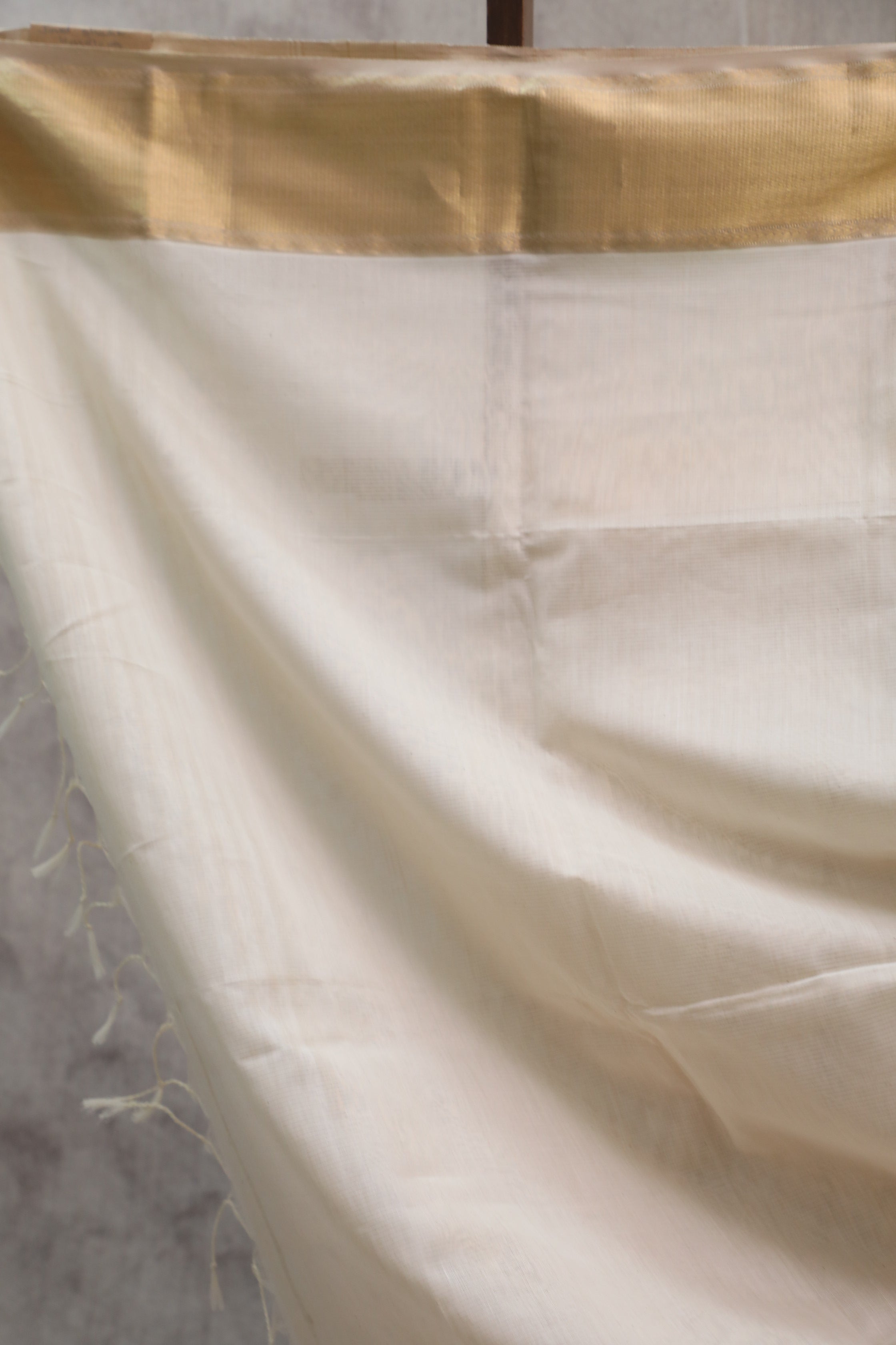 Cream Maheshwari Saree - SRCMS203