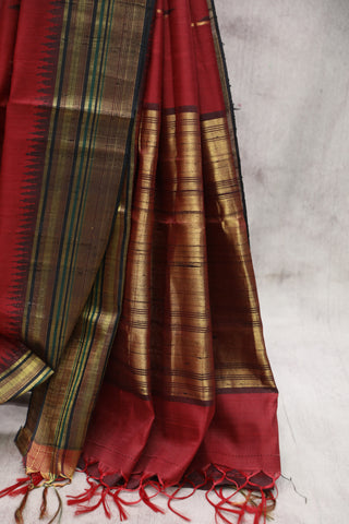 Red Raw Silk Saree - SRRRSS516