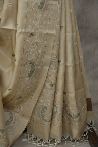 Cream Machine Embroidered Tussar Silk Saree - SRCMETSS918