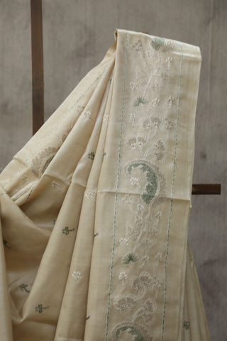 Cream Machine Embroidered Tussar Silk Saree - SRCMETSS918