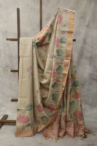 Cream Hand-Painted Tussar Silk Saree - SRCHPTSS997