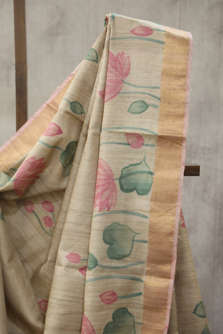 Cream Hand-Painted Tussar Silk Saree - SRCHPTSS997