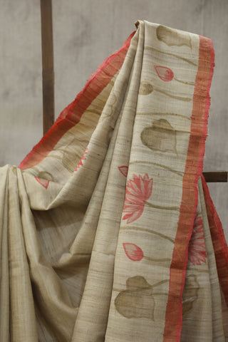 Cream Hand-Painted Tussar Silk Saree - SRCHPTSS987