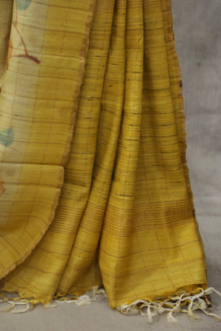 Beige Hand-Painted Tussar Silk Saree - SRBHPTSS986