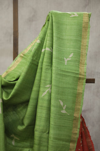 Green Hand-Painted Tussar Silk Saree - SRGHPTSS990