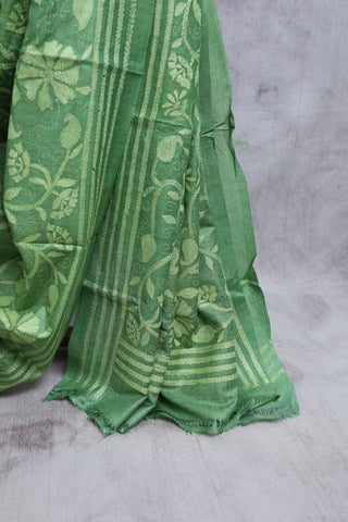 Green Tussar Silk Hand Embroidered Kantha Saree-SRGTSKS693