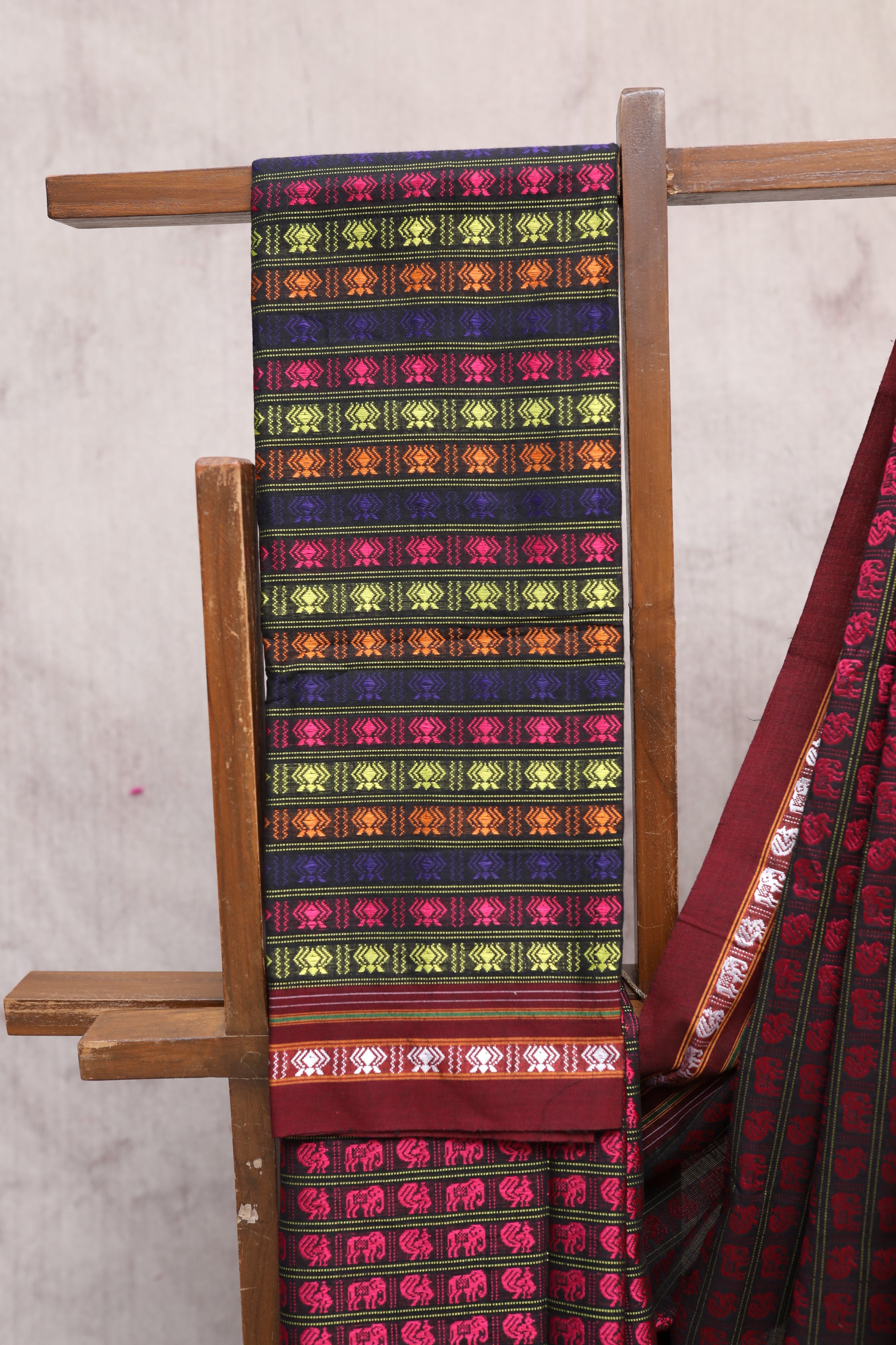 Black-Pink Hathi Mor Khun Saree - SRBPHMKS41