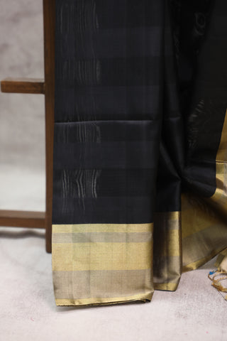 Black Soft Silk Saree - SRBSSS290