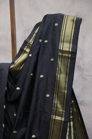 Black Silk Paithani Saree - SRBSPS449