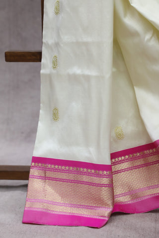 White Silk Chandrakor Paithani Saree - SRWSCPS402