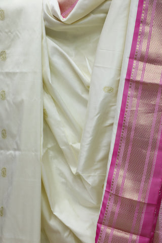 White Silk Chandrakor Paithani Saree - SRWSCPS402