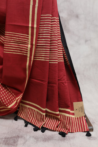 Red HBP Cotton Saree with Contrast Blouse -SRRCS1208