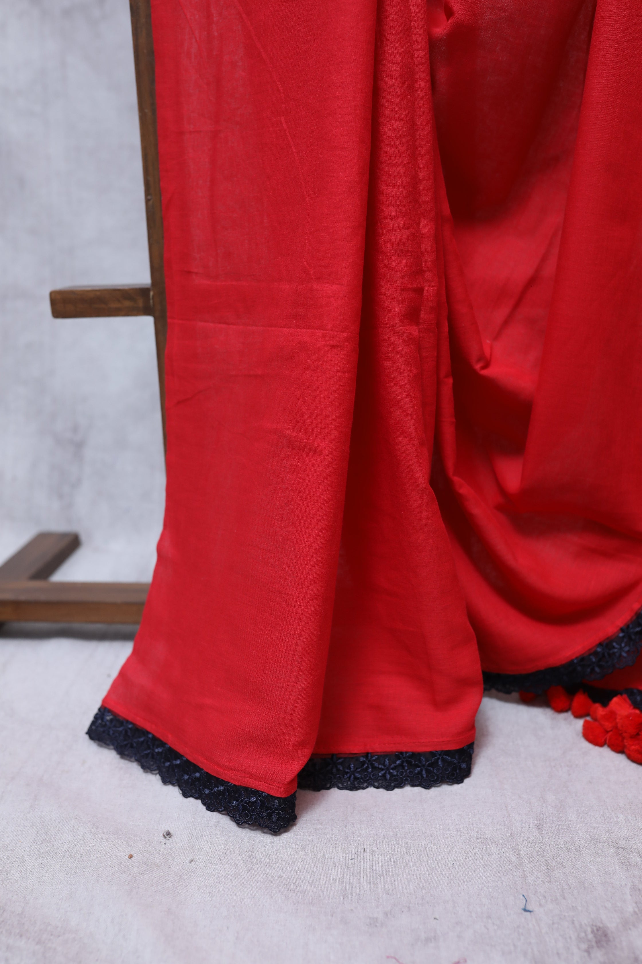 Red Mulmul Cotton Saree-SRRMCS154