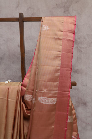 Beige Soft Silk Saree With Big Paisley- SRBSSS132