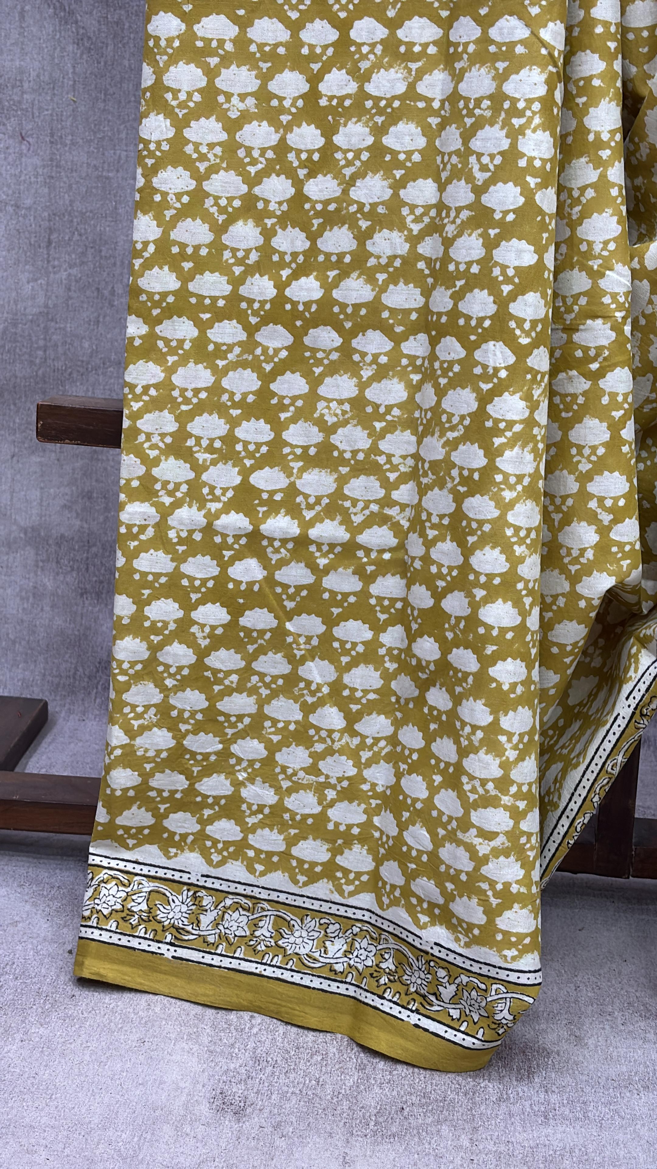 Olive HBP Cotton Saree - SROCS2006